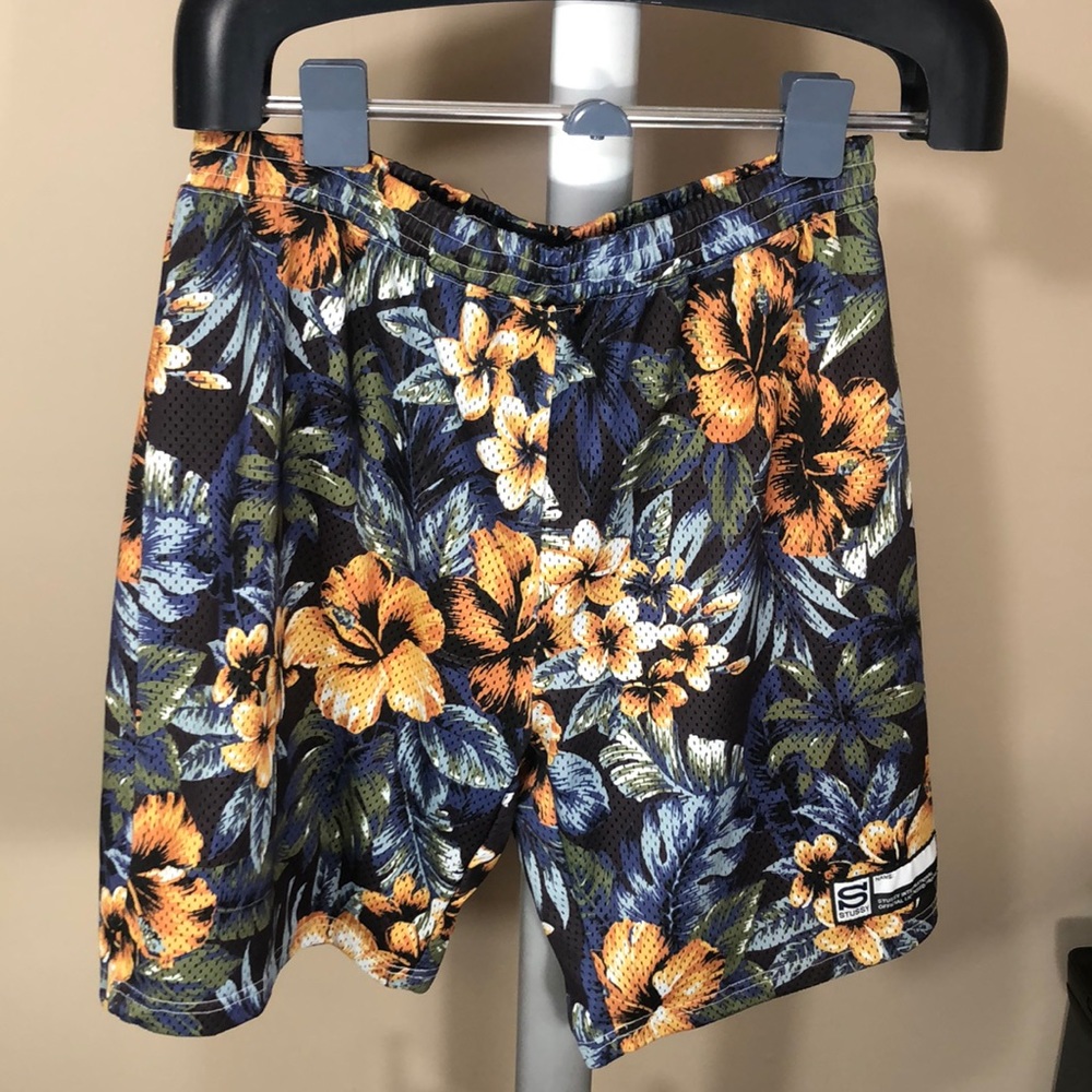 Stussy Hawaiian Floral Print Basketball shorts